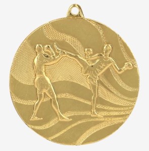 Medal sportowy w trzech kolorach - kick boxing