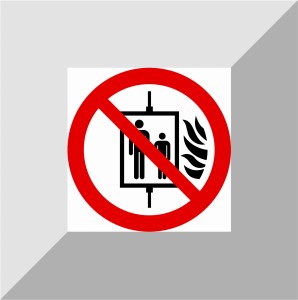 Tablica zakaz używania windy w razie pożaru 